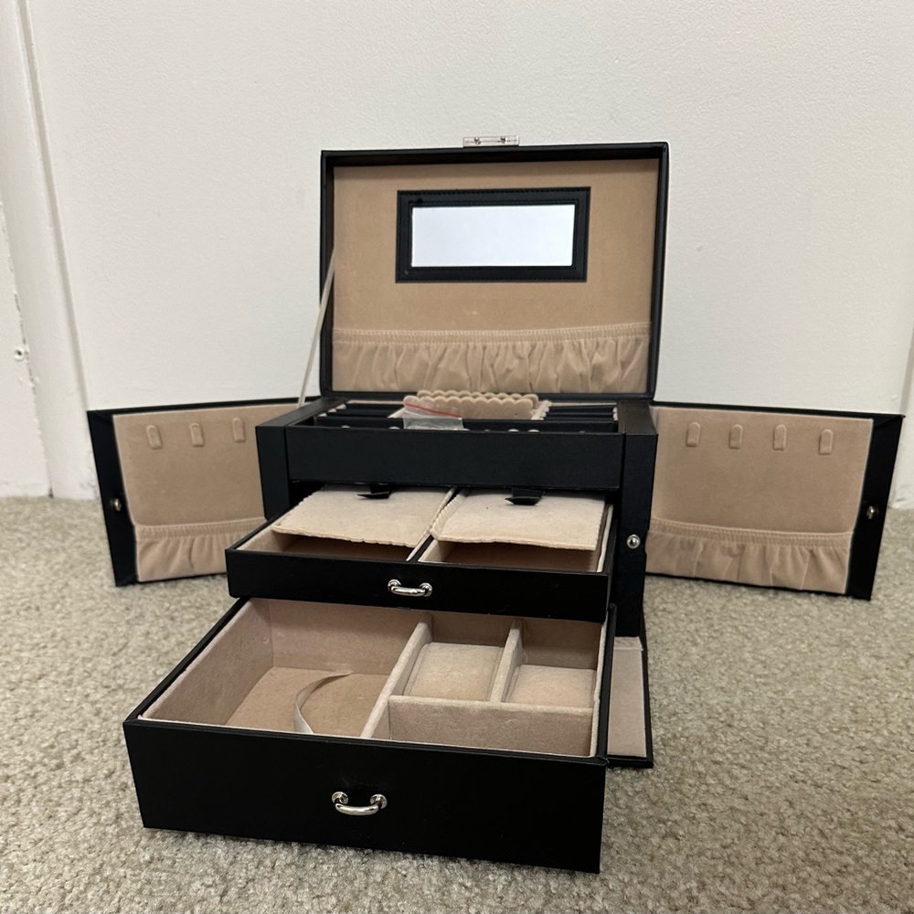 jewelry box